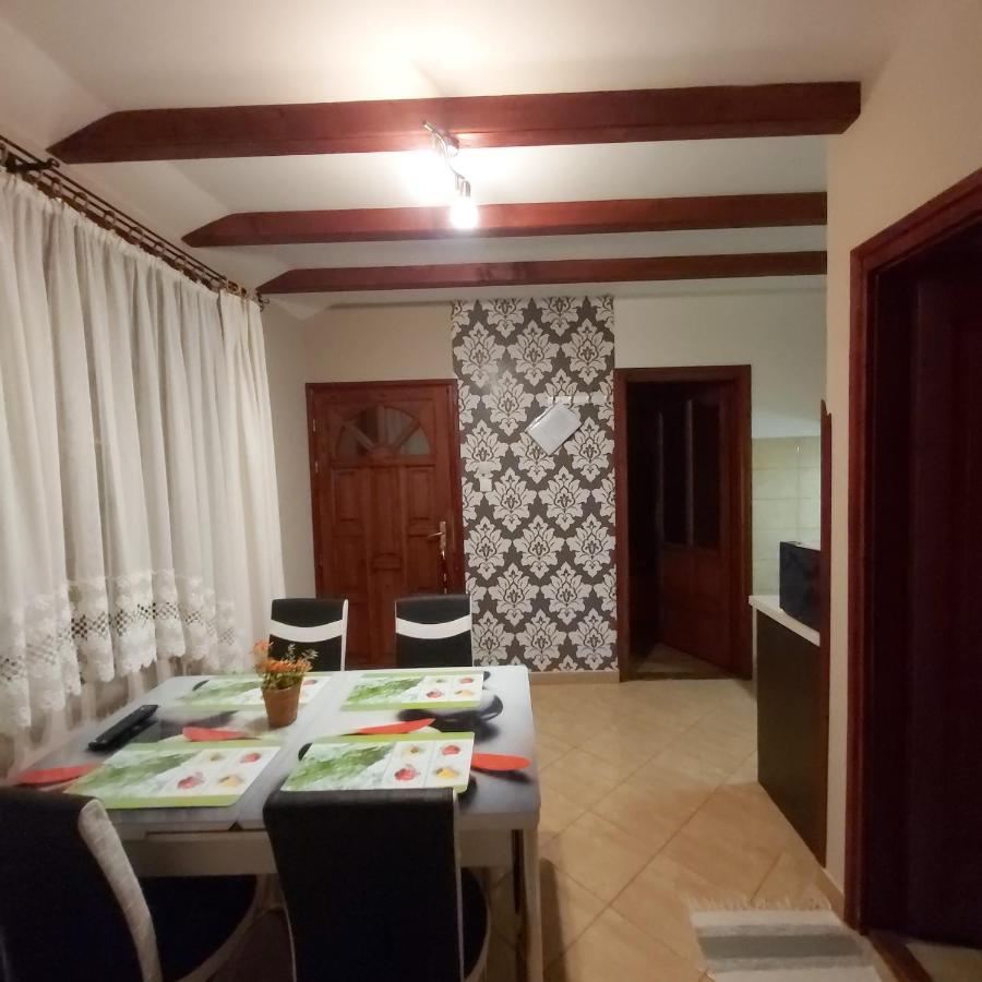 Melinda Nyaralohaz Διαμέρισμα Balatonkenese Εξωτερικό φωτογραφία